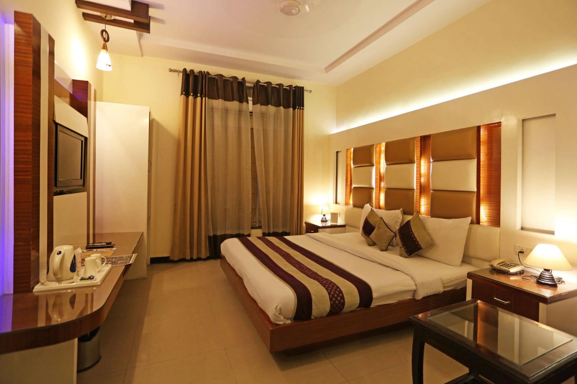 Hotel Star Plaza@New Delhi Railway Station Ngoại thất bức ảnh